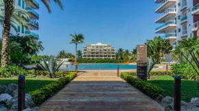 Marina lux condo